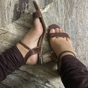 Metro brown transparent heel